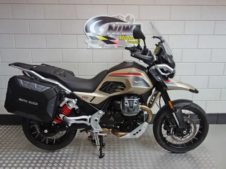 Gebruikte Moto Guzzi V85 all-road met 853cc motor uit 2023 bij NIWA Motoren