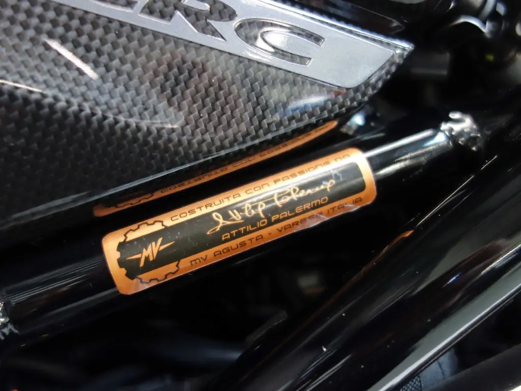 Nieuwe MV Agusta Rush naked bike met 998cc motor uit 2026 bij NIWA Motoren