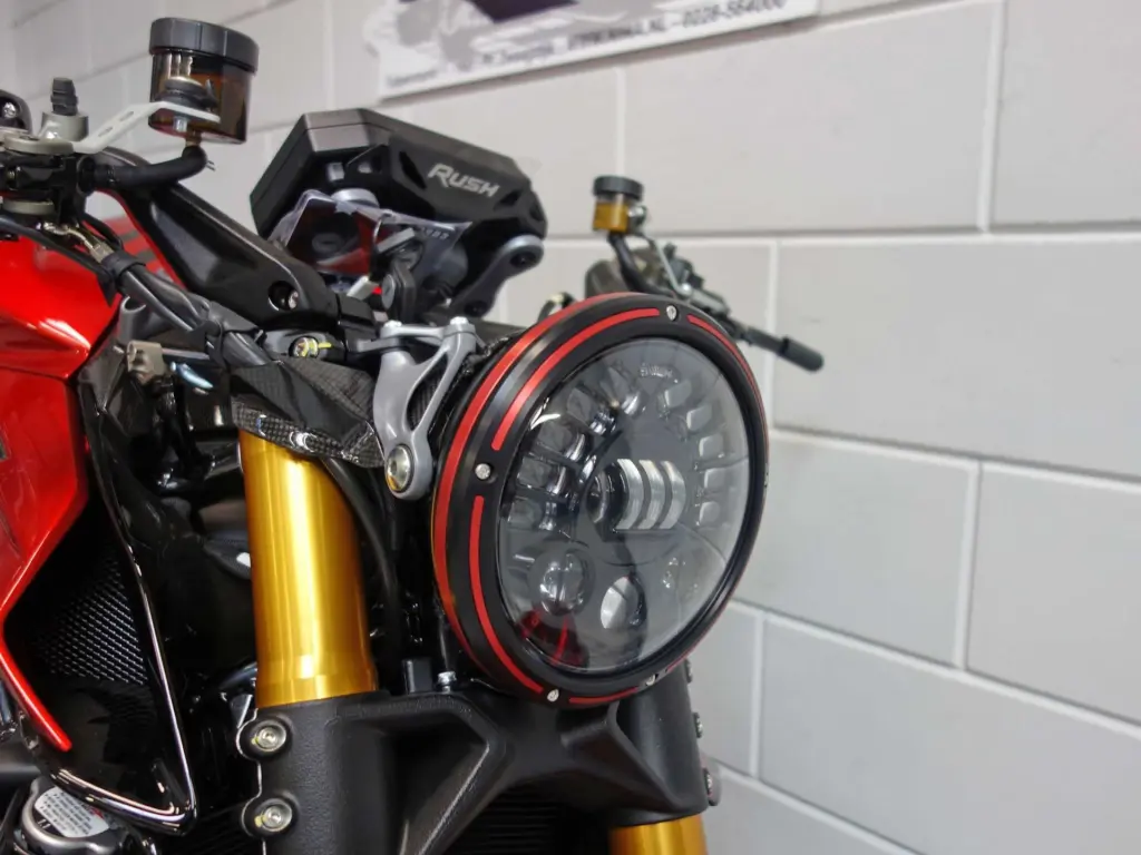 Nieuwe MV Agusta Rush naked bike met 998cc motor uit 2026 bij NIWA Motoren
