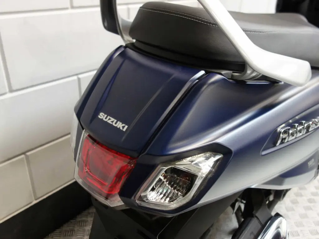 Nieuwe Suzuki motorscooter met 125cc motor uit 2026 bij NIWA Motoren