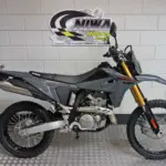 Nieuwe Suzuki DR-Z4S enduro met 400cc motor uit 2026 bij NIWA Motoren