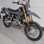 Nieuwe Suzuki DR-Z4S enduro met 400cc motor uit 2026 bij NIWA Motoren