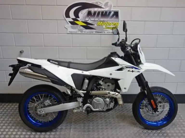 Suzuki DR-Z 4 SM bij NIWA Motoren