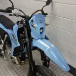 Nieuwe Suzuki DR-Z4SM supermotard met 400cc motor uit 2026 bij NIWA Motoren