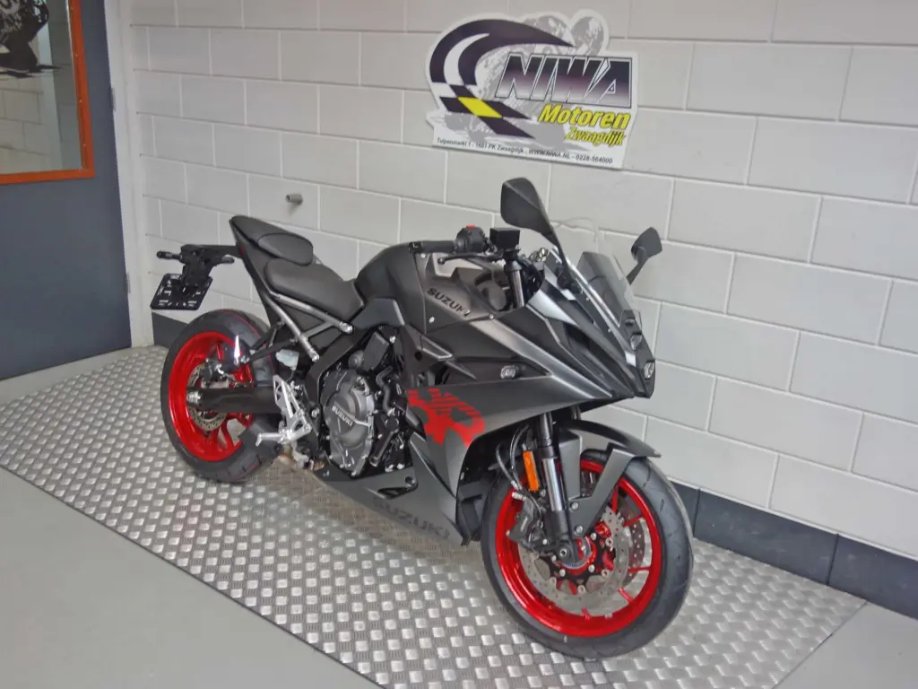Nieuwe Suzuki GSX supersport met 776cc motor uit 2026 bij NIWA Motoren