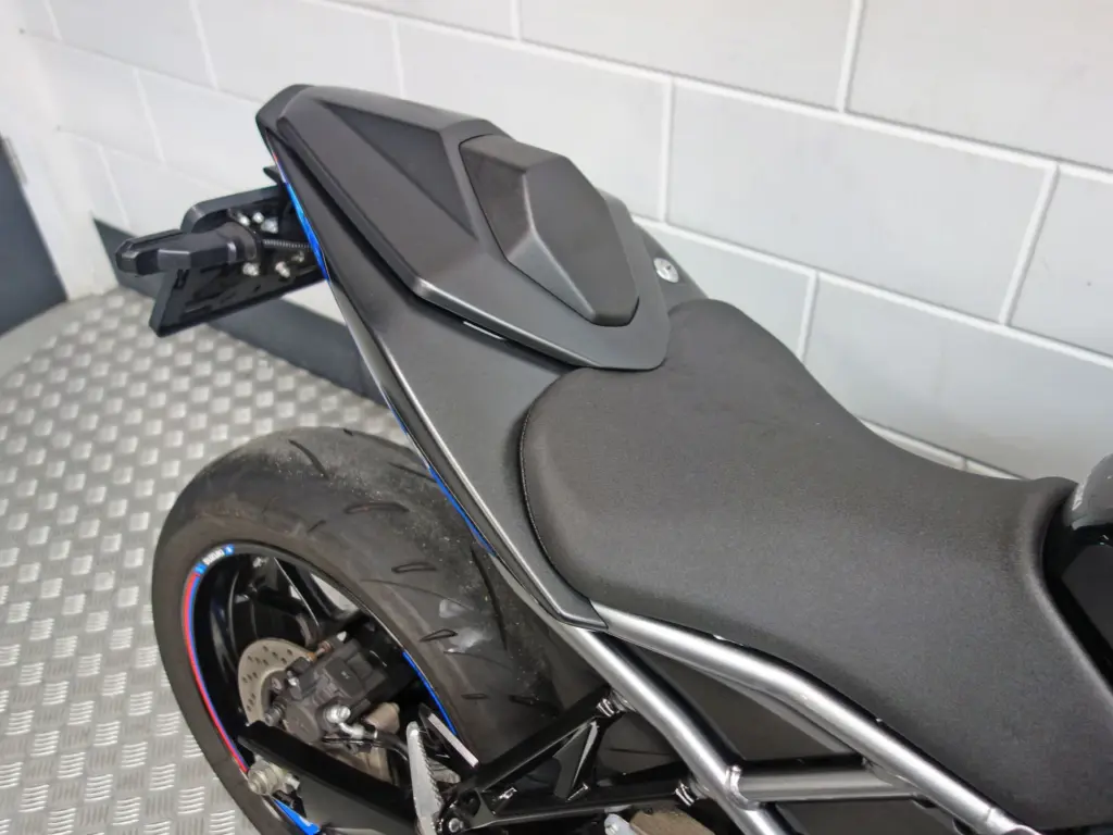 Gebruikte Suzuki GSX naked bike met 776cc motor uit 2025 bij NIWA Motoren