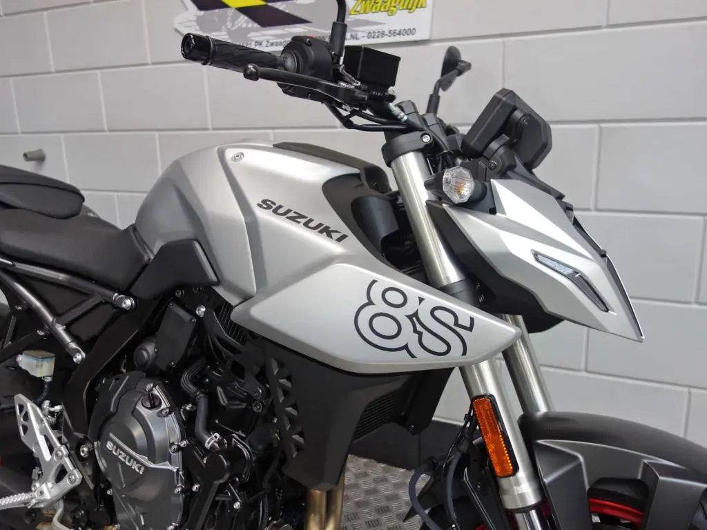 Gebruikte Suzuki GSX overig met 776cc motor uit 2025 bij NIWA Motoren