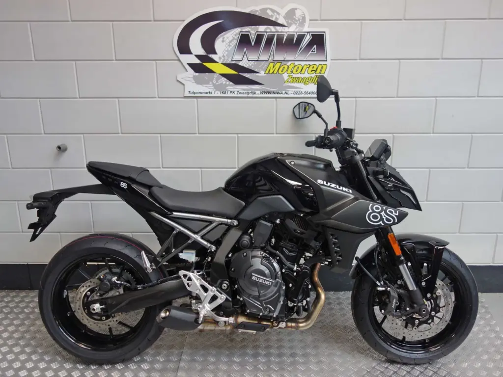 Gebruikte Suzuki GSX naked bike met 776cc motor uit 2026 bij NIWA Motoren