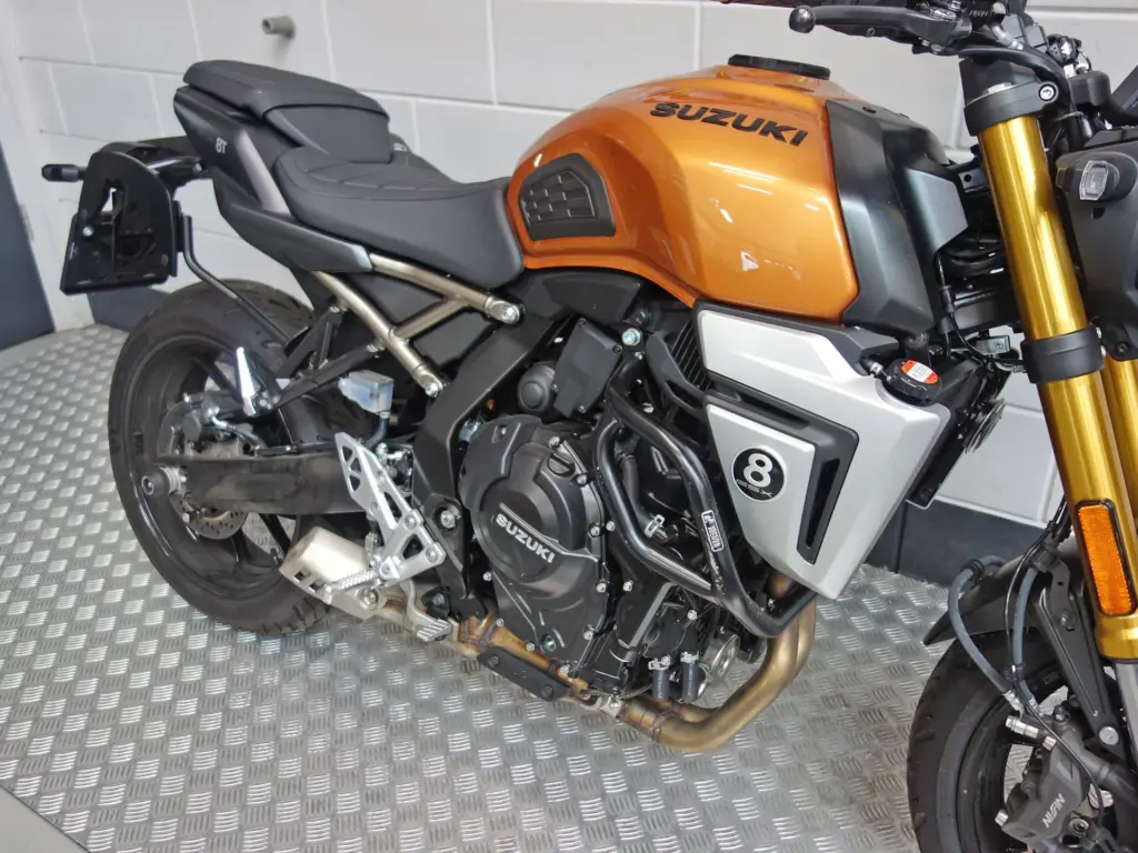 Gebruikte Suzuki GSX naked bike met 776cc motor uit 2026 bij NIWA Motoren