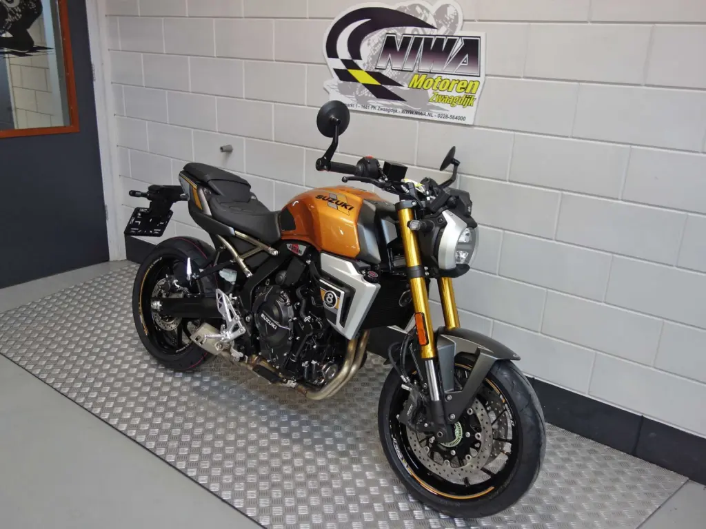 Gebruikte Suzuki GSX naked bike met 776cc motor uit 2026 bij NIWA Motoren