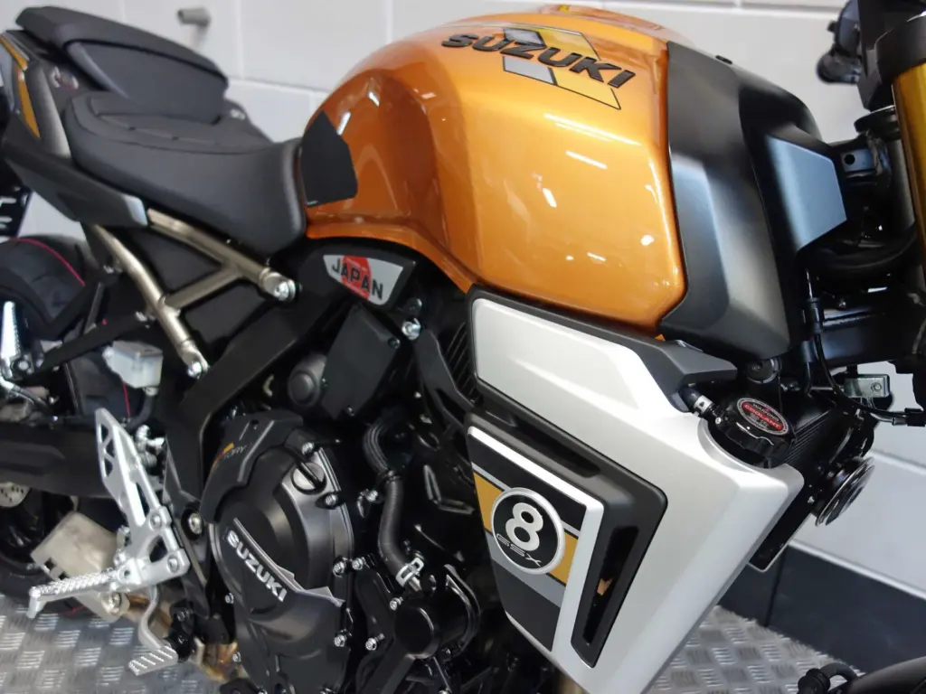 Gebruikte Suzuki GSX naked bike met 776cc motor uit 2026 bij NIWA Motoren