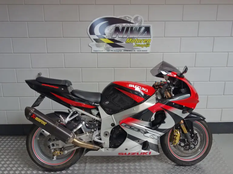 Gebruikte Yamaha YZF supersport met 600cc motor uit 2004 bij NIWA Motoren