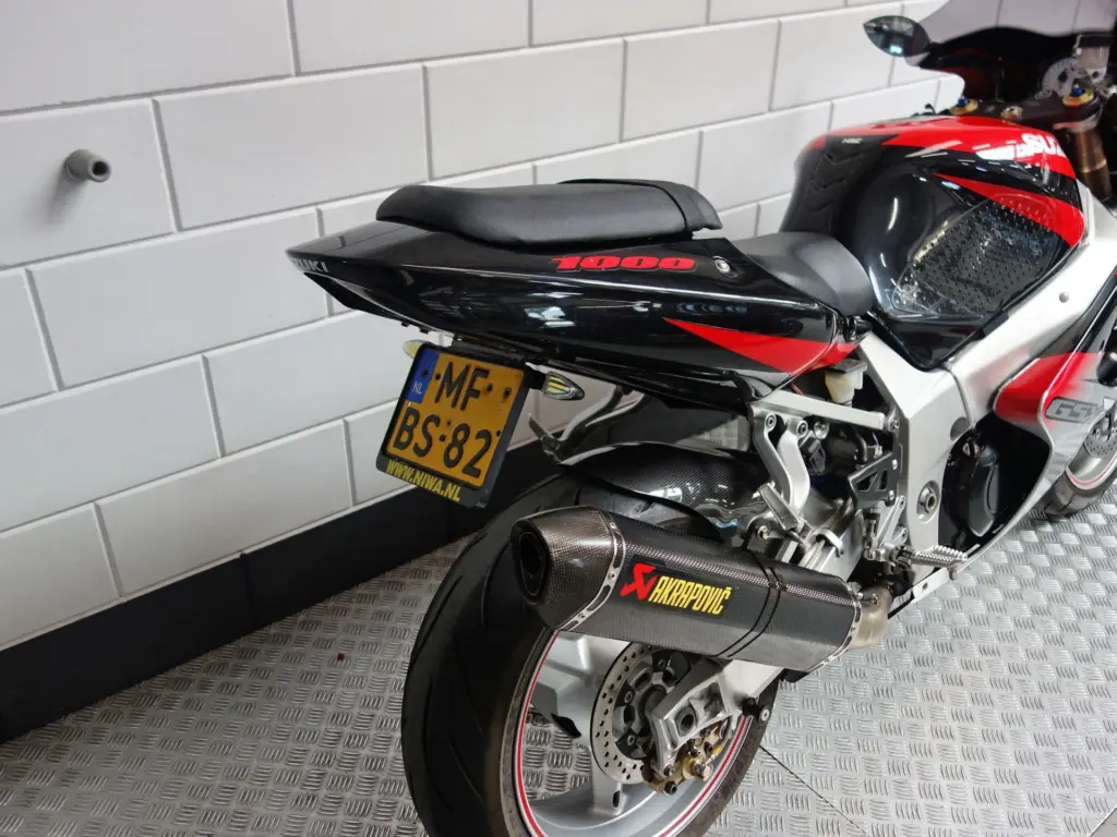 Gebruikte Suzuki GSX supersport met 988cc motor uit 2001 bij NIWA Motoren