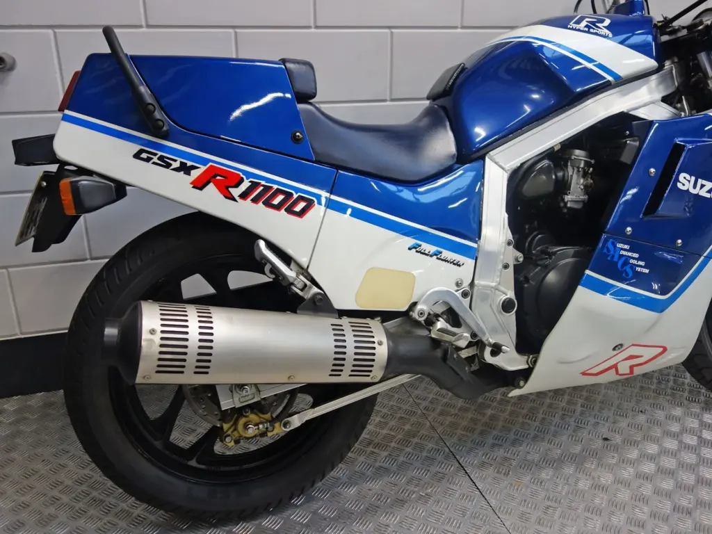 Gebruikte Suzuki GSX supersport met 1052cc motor uit 1987 bij NIWA Motoren