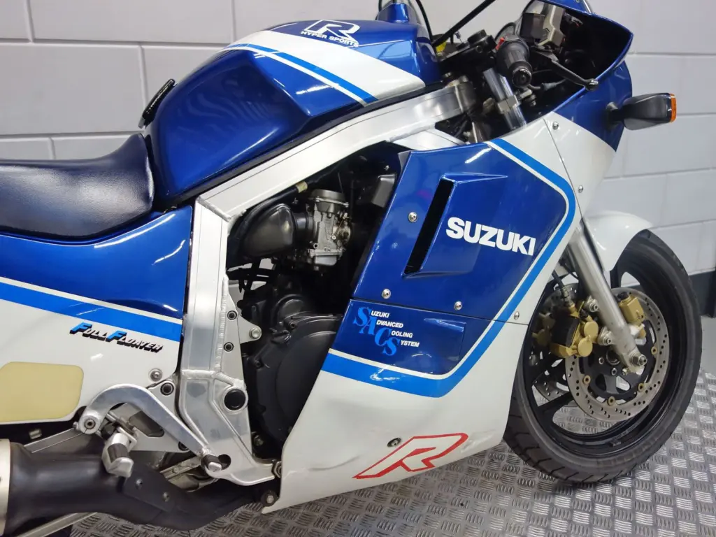 Gebruikte Suzuki GSX supersport met 1052cc motor uit 1987 bij NIWA Motoren