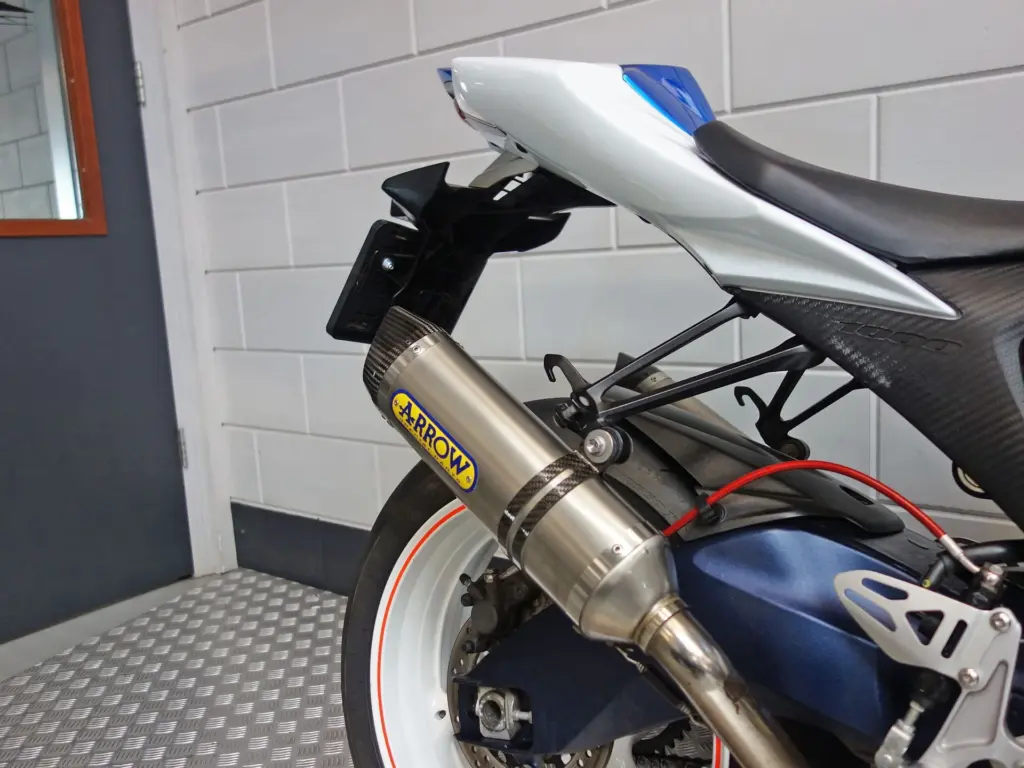 Gebruikte Suzuki GSX sport met 999cc motor uit 2014 bij NIWA Motoren