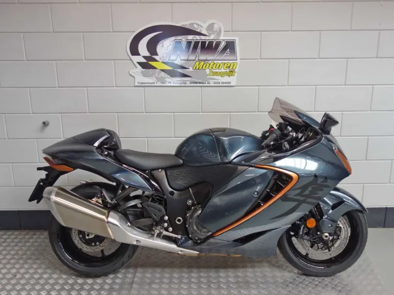 Gebruikte Yamaha YZF supersport met 600cc motor uit 2004 bij NIWA Motoren