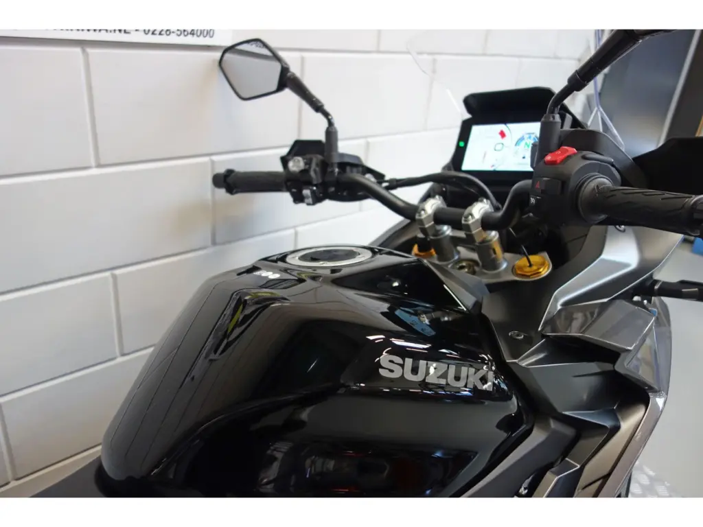 Nieuwe Suzuki GSX tour met 999cc motor uit 2025 bij NIWA Motoren