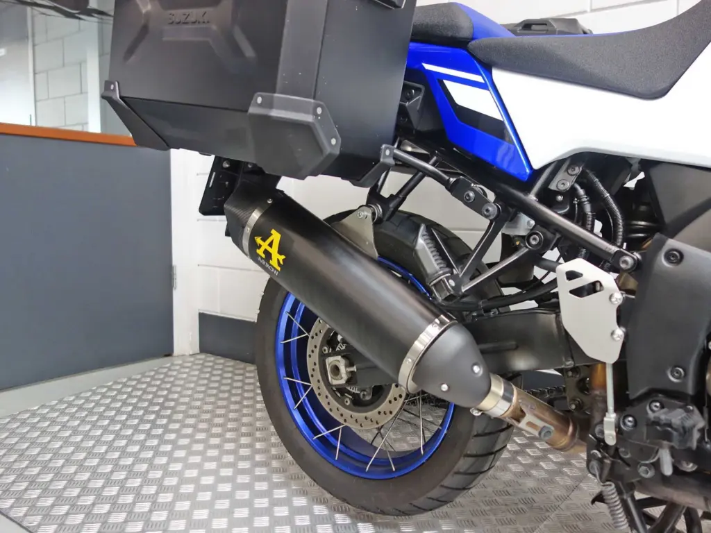 Gebruikte Suzuki V-Strom all-road met 1037cc motor uit 2024 bij NIWA Motoren