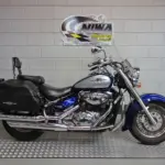 Gebruikte Suzuki Intruder 800 chopper met 805cc motor uit 2008 bij NIWA Motoren