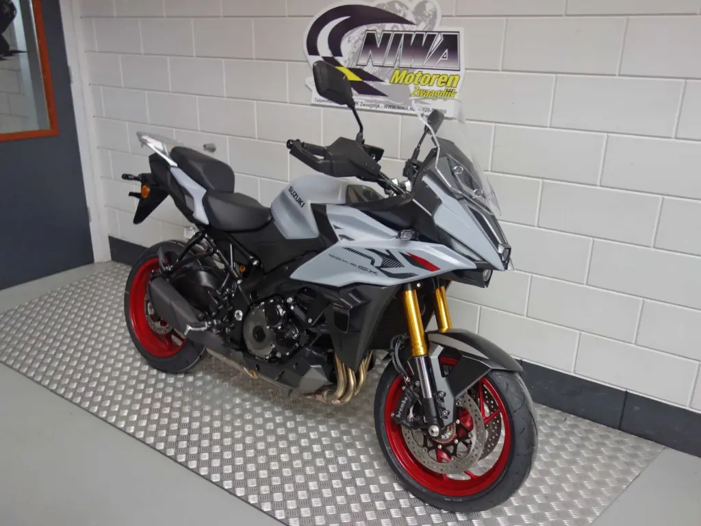 Nieuwe Suzuki GSX tour met 999cc motor uit 2026 bij NIWA Motoren