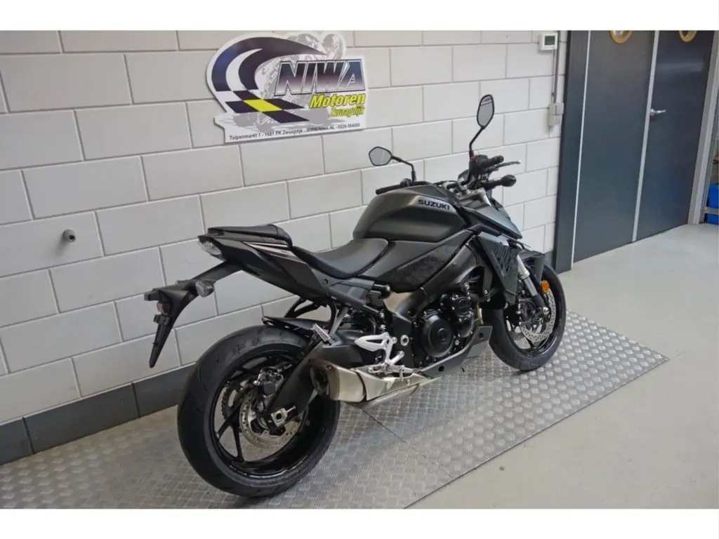 Nieuwe Suzuki GSX naked bike met 999cc motor uit 2026 bij NIWA Motoren