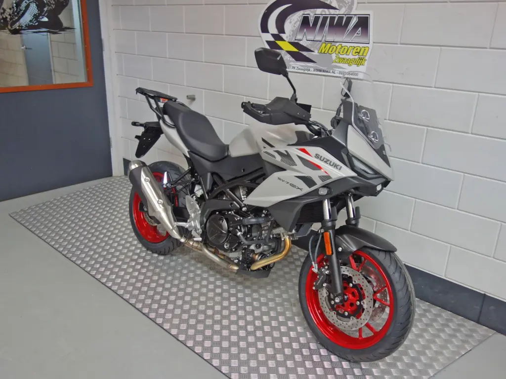 Nieuwe Suzuki tour met 645cc motor uit 2026 bij NIWA Motoren