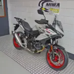 Nieuwe Suzuki SV-7GX tour met 645cc motor uit 2026 bij NIWA Motoren