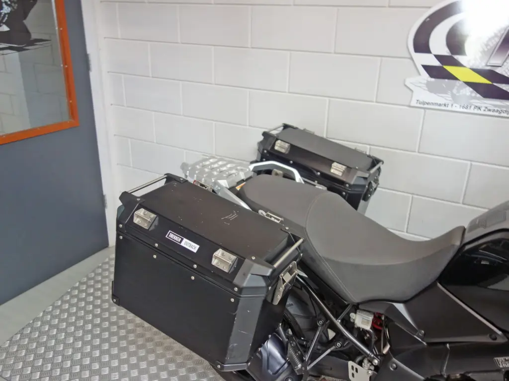 Gebruikte Suzuki V-Strom all-road met 1037cc motor uit 2017 bij NIWA Motoren