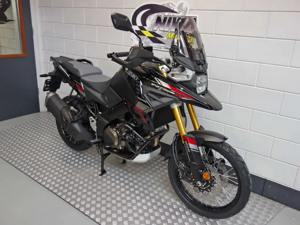 Nieuwe Suzuki V-Strom tour met 1037cc motor uit 2026 bij NIWA Motoren