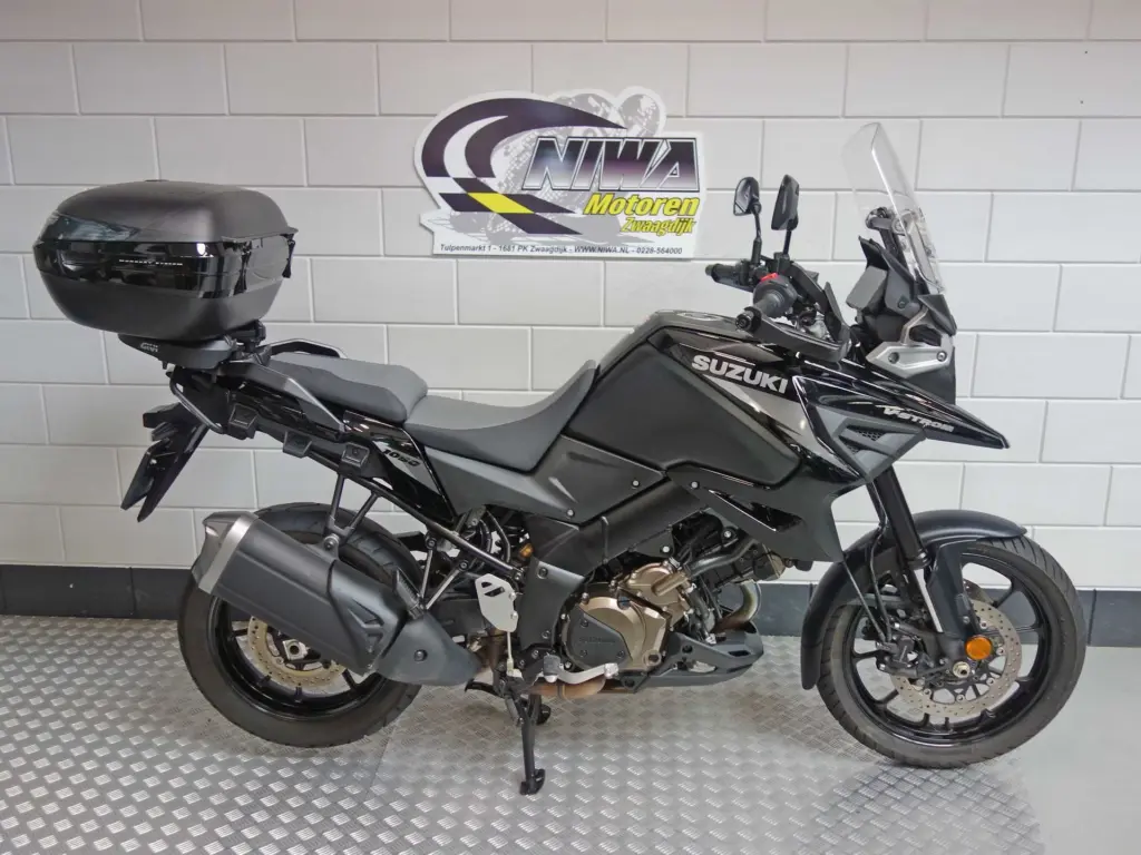 Gebruikte Suzuki V-Strom tour met 1037cc motor uit 2026 bij NIWA Motoren