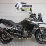 Gebruikte Suzuki V-Strom 800 tour met 776cc motor uit 2025 bij NIWA Motoren