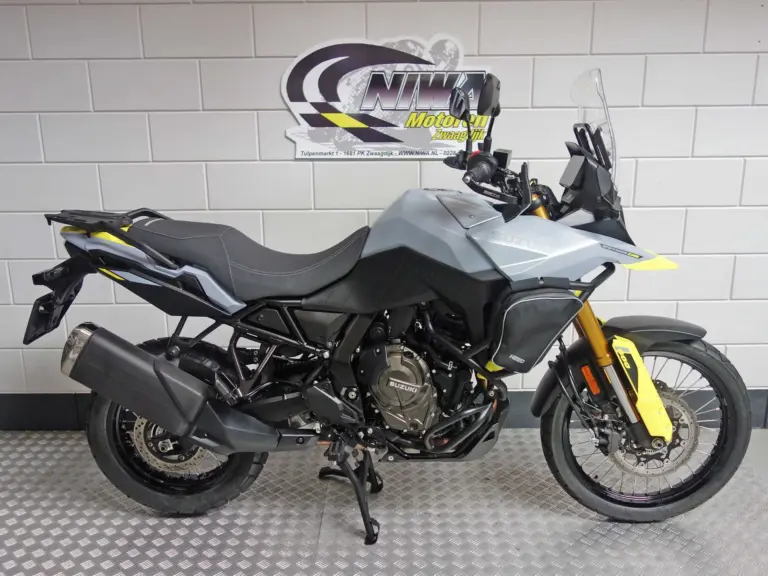 Gebruikte Suzuki V-Strom all-road met 1037cc motor uit 2017 bij NIWA Motoren