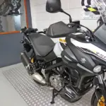 Gebruikte Suzuki V-Strom 650 all-road met 645cc motor uit 2021 bij NIWA Motoren