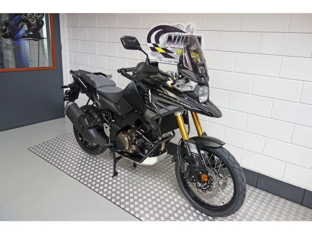 Nieuwe Suzuki V-Strom tour met 1037cc motor uit 2026 bij NIWA Motoren