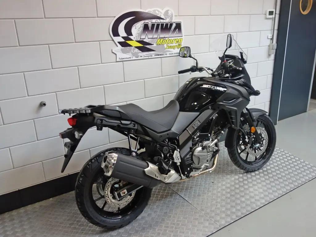 Gebruikte Suzuki V-Strom overig met cc motor uit 2026 bij NIWA Motoren