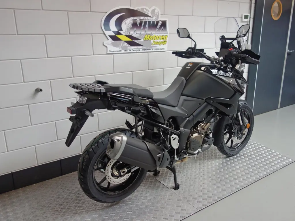 Nieuwe Suzuki V-Strom tour met 1037cc motor uit 2026 bij NIWA Motoren