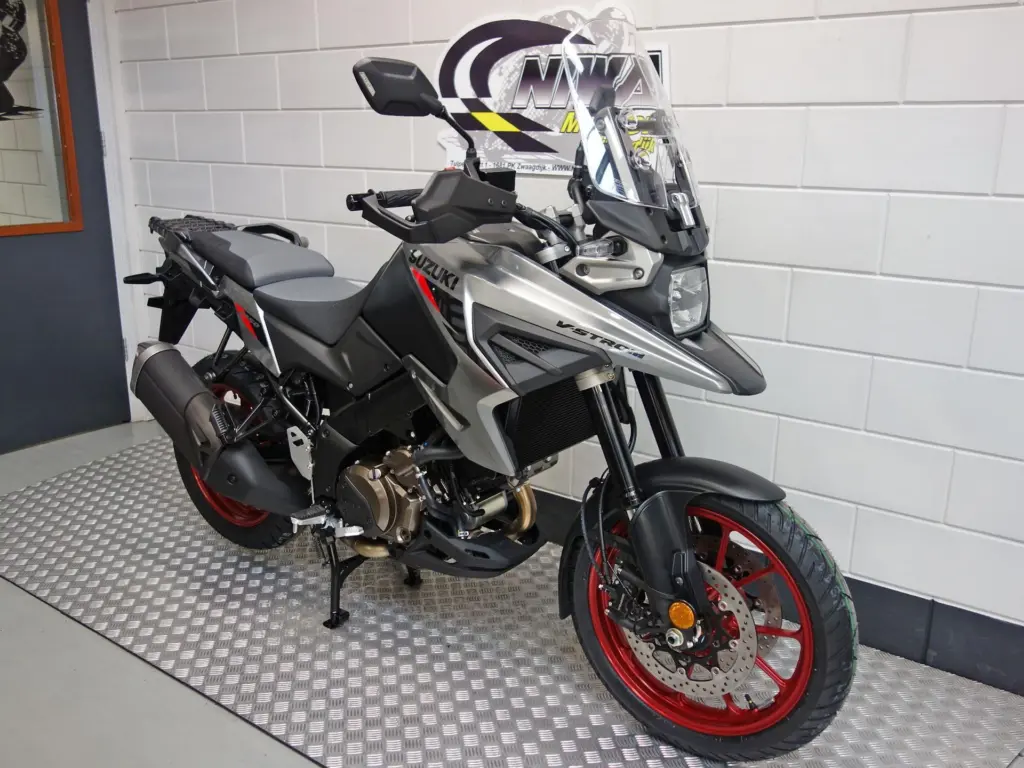 Nieuwe Suzuki V-Strom tour met 1037cc motor uit 2026 bij NIWA Motoren