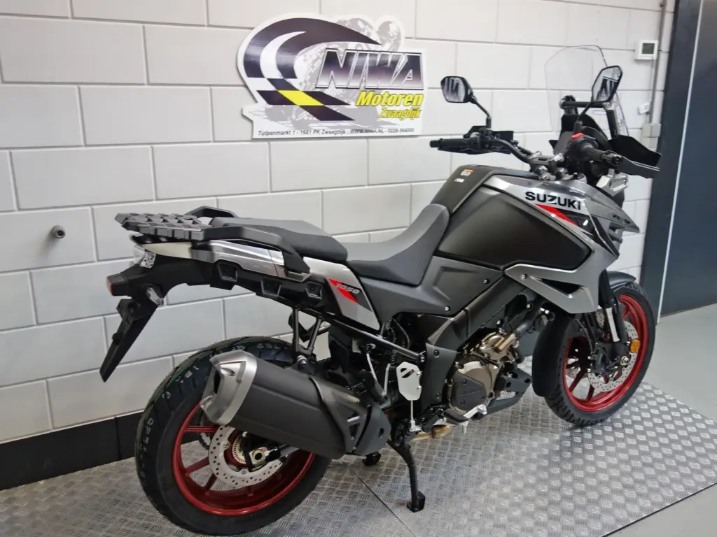 Nieuwe Suzuki V-Strom tour met 1037cc motor uit 2026 bij NIWA Motoren