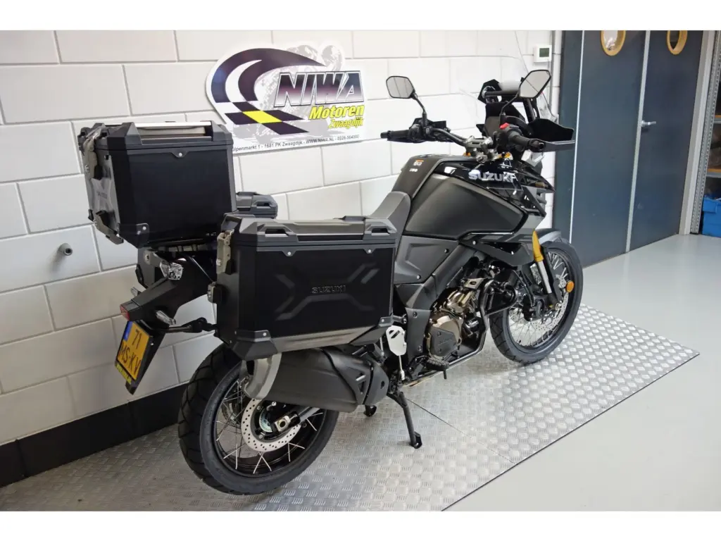 Nieuwe Suzuki V-Strom tour met 1037cc motor uit 2026 bij NIWA Motoren