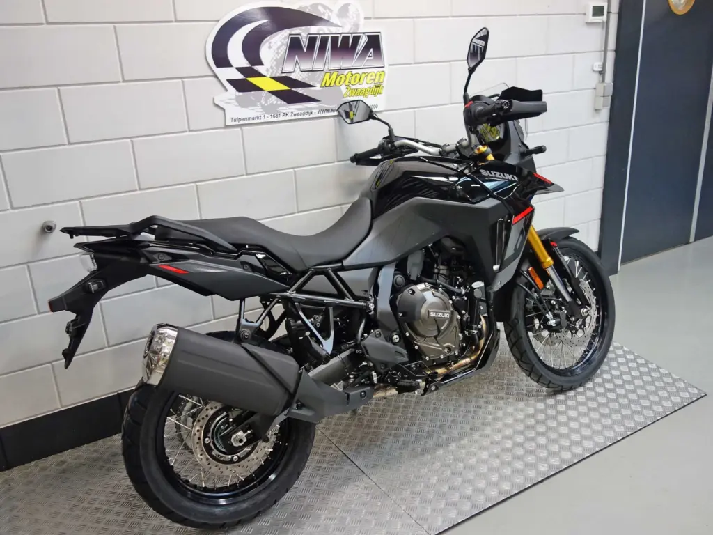 Nieuwe Suzuki V-Strom tour met 776cc motor uit 2026 bij NIWA Motoren