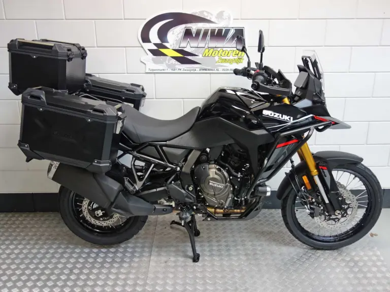 Nieuwe Suzuki V-Strom 1050 tour met 1037cc motor uit 2026 bij NIWA Motoren