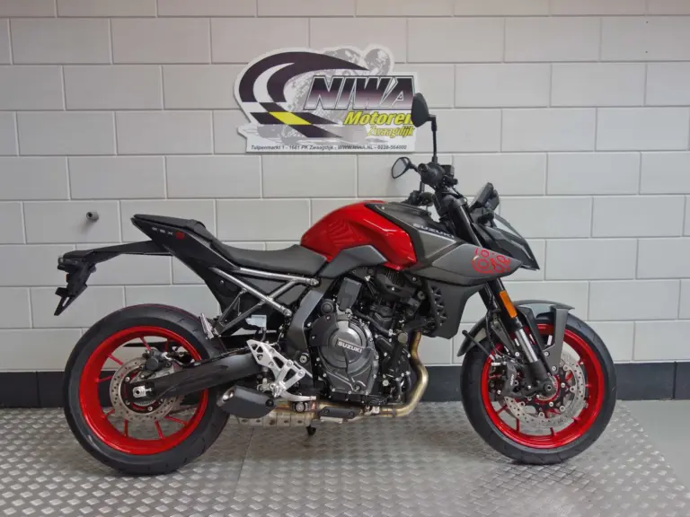 Suzuki GSX-8S bij NIWA Motoren