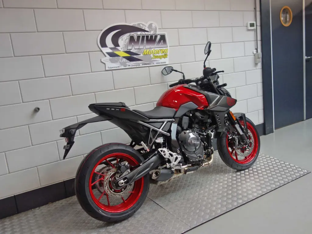 Nieuwe Suzuki GSX naked bike met 776cc motor uit 2026 bij NIWA Motoren