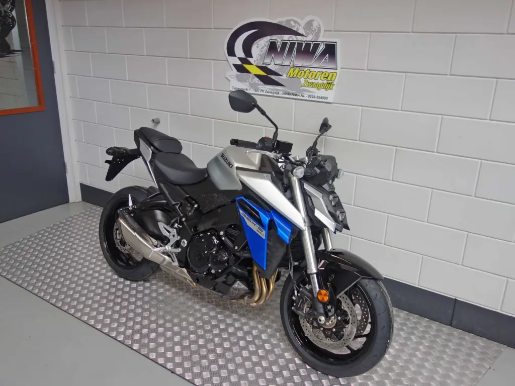 Gebruikte Suzuki GSX naked bike met 999cc motor uit 2026 bij NIWA Motoren