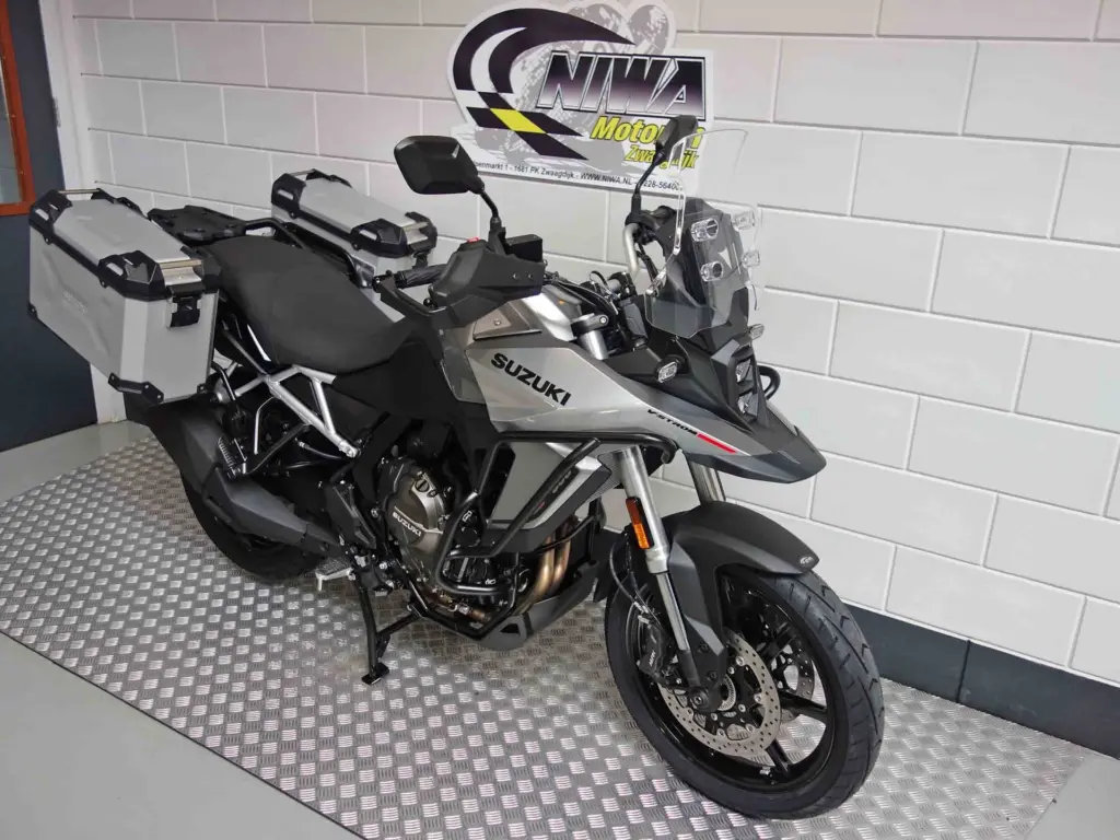 Nieuwe Suzuki V-Strom tour met 776cc motor uit 2026 bij NIWA Motoren