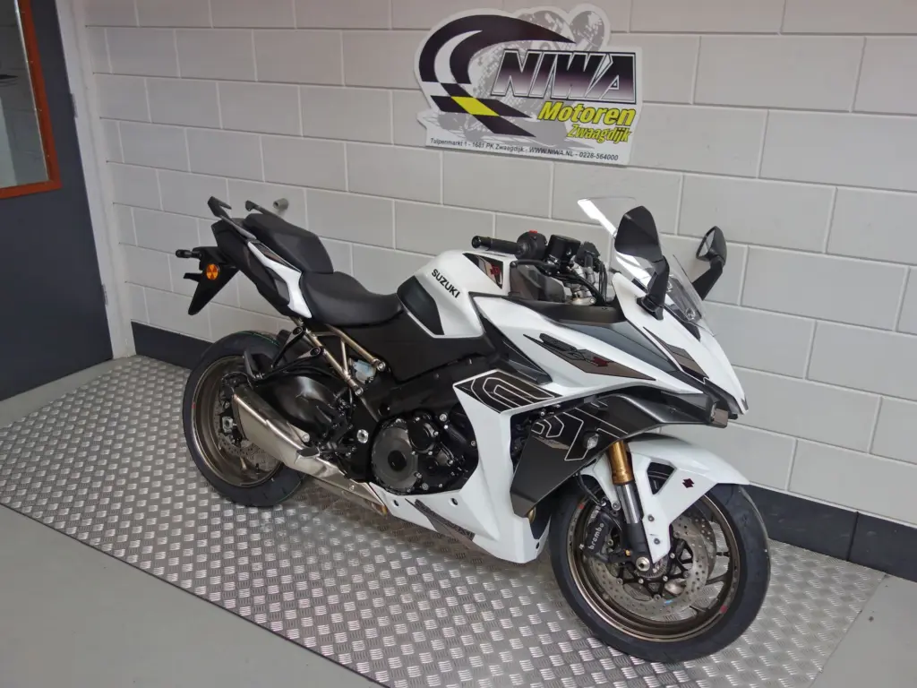Nieuwe Suzuki GSX tour met 999cc motor uit 2026 bij NIWA Motoren
