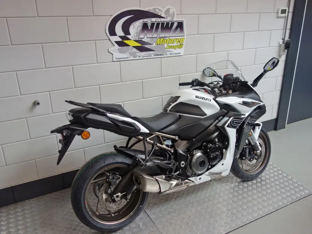 Nieuwe Suzuki GSX tour met 999cc motor uit 2026 bij NIWA Motoren