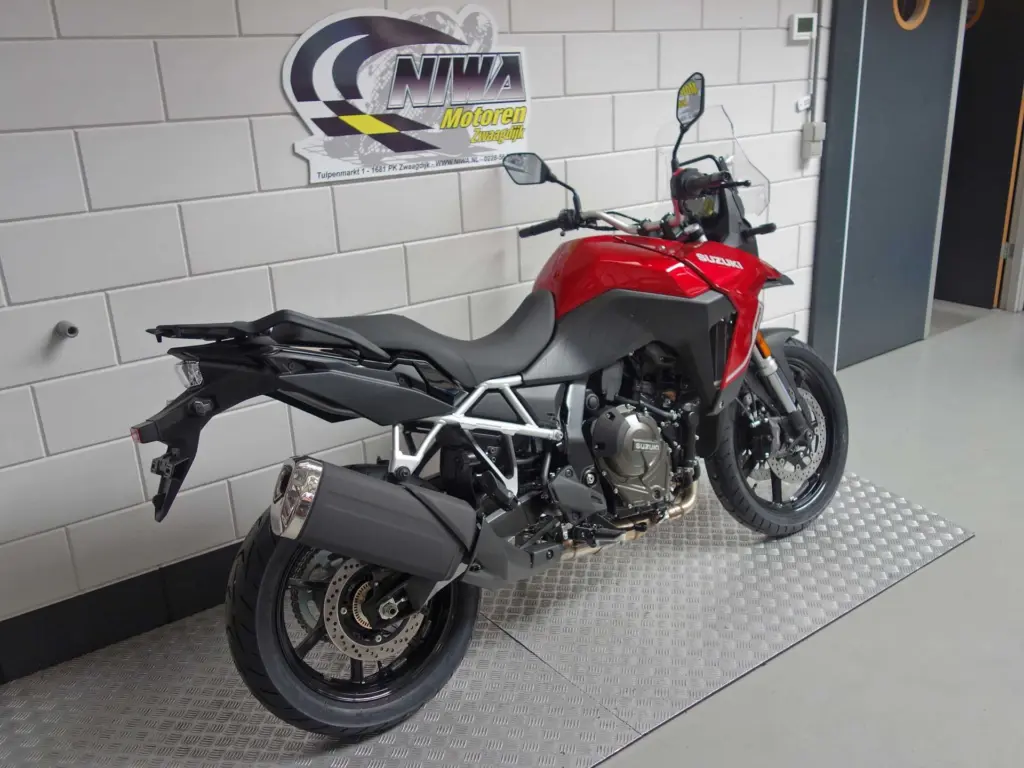 Nieuwe Suzuki V-Strom tour met 776cc motor uit 2025 bij NIWA Motoren