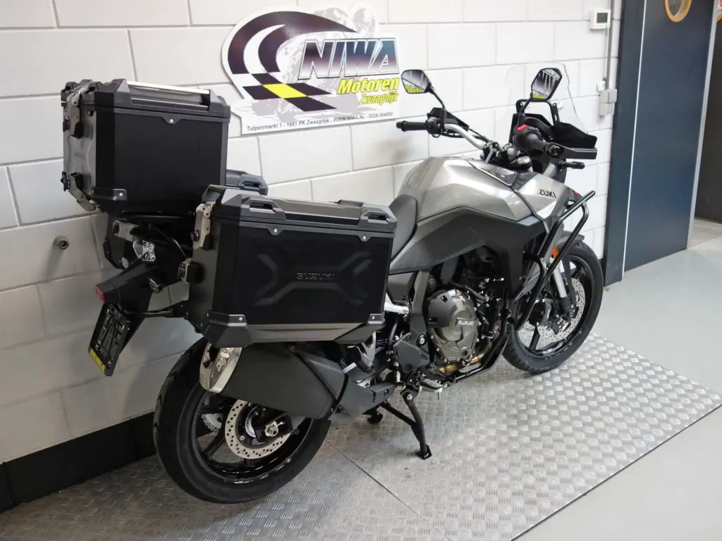 Nieuwe Suzuki V-Strom tour met 776cc motor uit 2026 bij NIWA Motoren